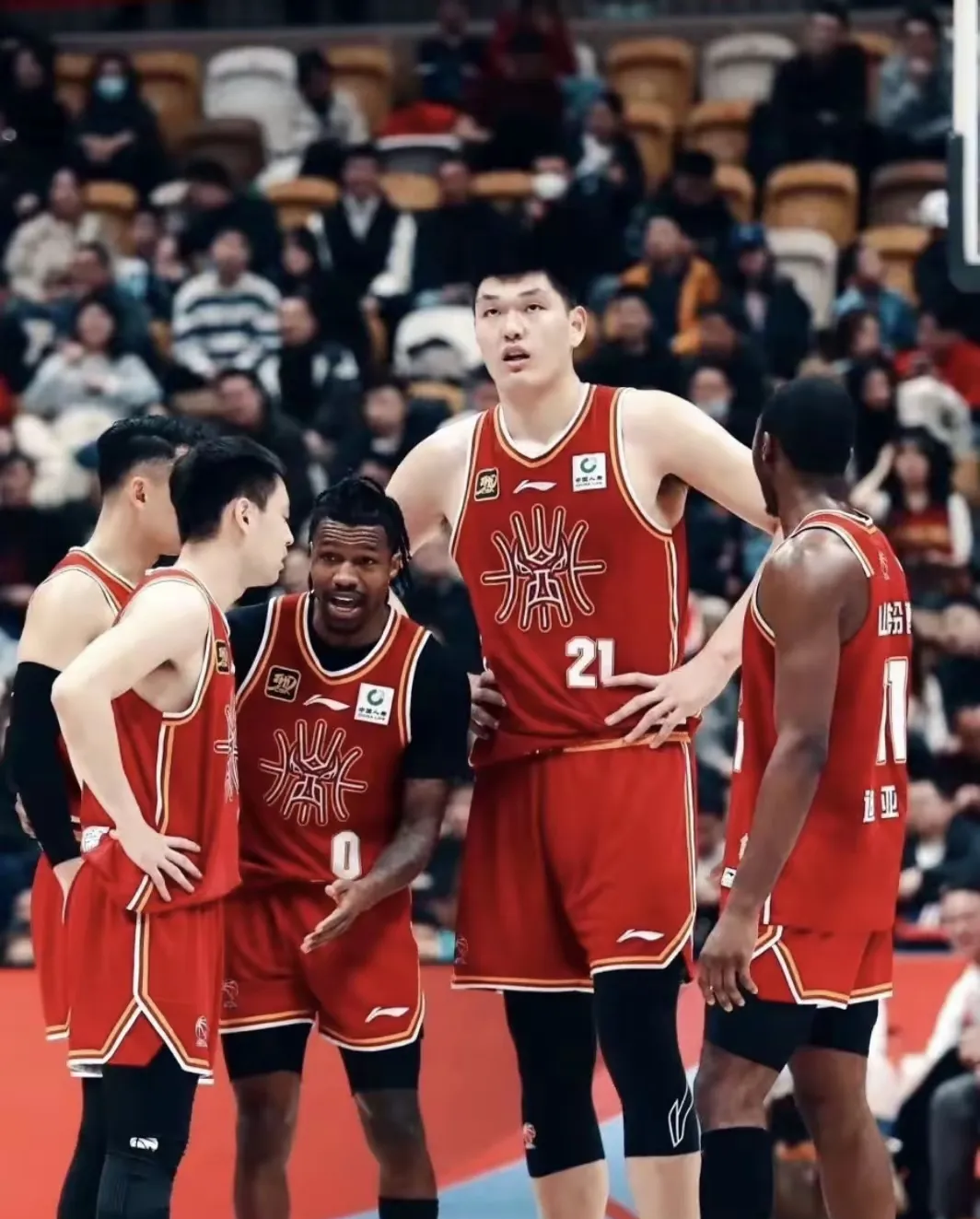 九游娱乐-包含CBA常规赛加时末段再迎强敌，莱比锡临场应变，主帅态度：质疑声仍在，心理建设被强调的词条